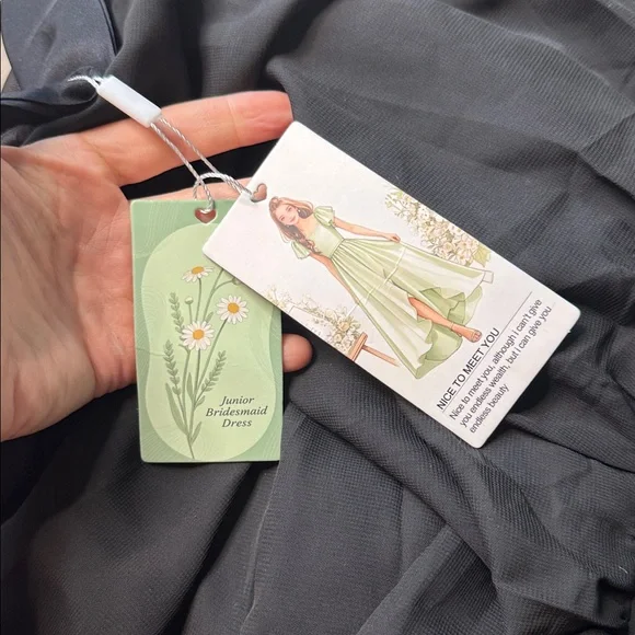 Elegant Black Dress - Picture 10 of 10